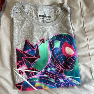 2 Boys T-shirts 14/16